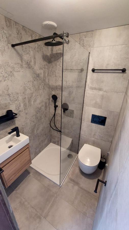 Villa Salvia Rooms And Apartments Ровин Екстериор снимка