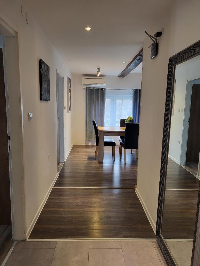 Villa Salvia Rooms And Apartments Ровин Екстериор снимка